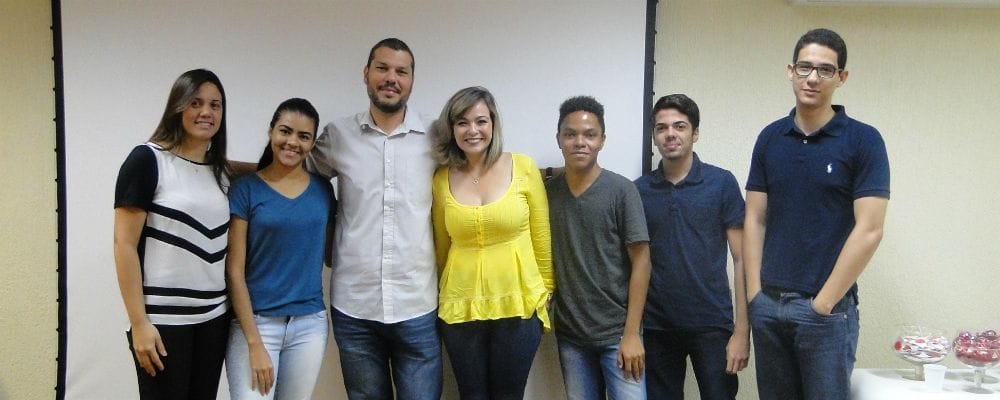 Alunos de Publicidade visitam escritório central