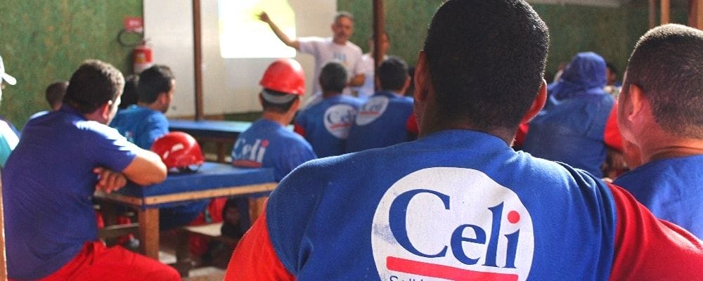 Obra da Celi recebe palestra sobre segurança com energia